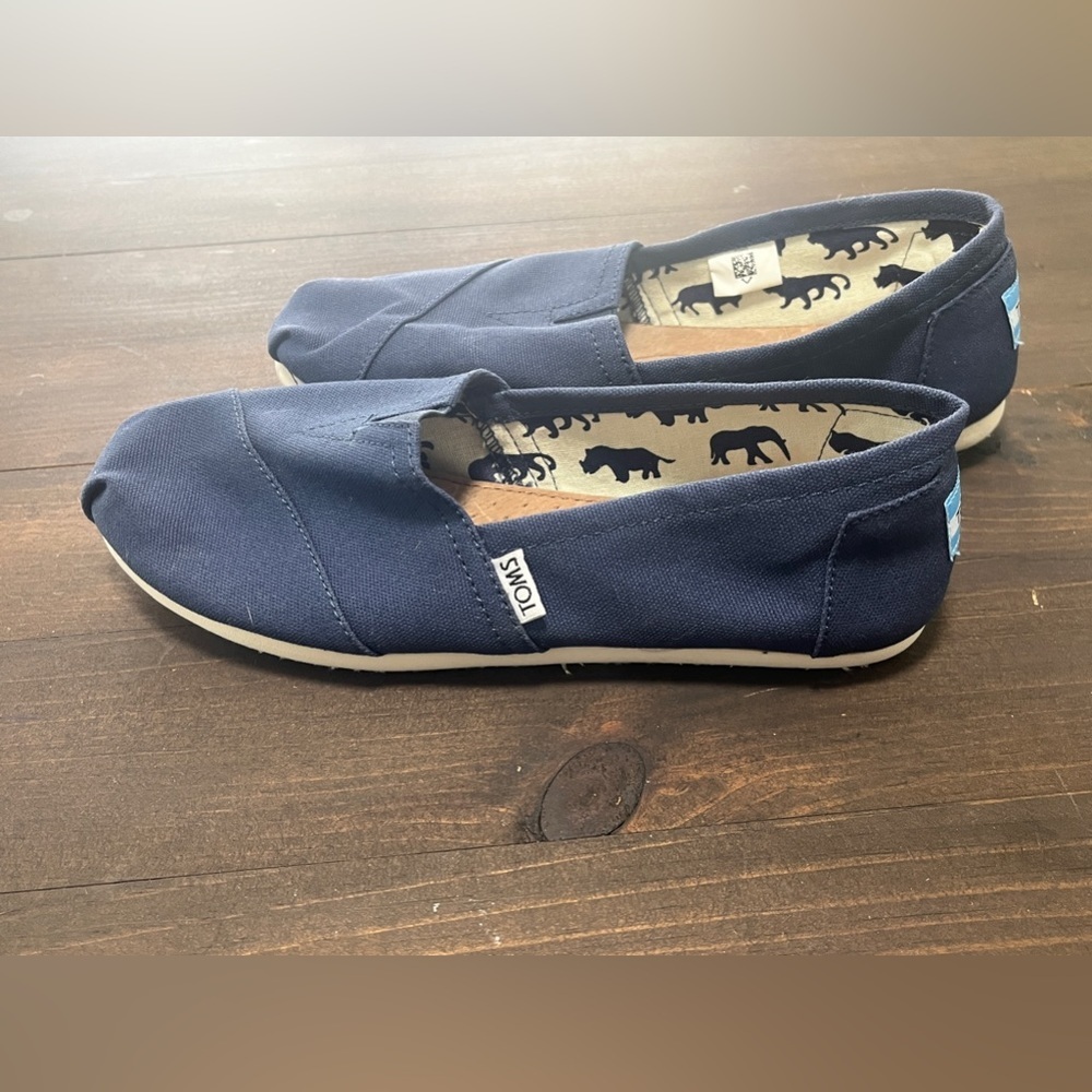 TOMS Size 8.5 - Picture 2 of 6